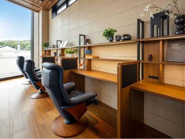 LS LS500h Iパッケージ レクサス認定中古車保証 ムーンルーフ 本革シート20インチランフラットタイヤ&アルミホイール サンルーフ LEDヘッドライト(35枚目)