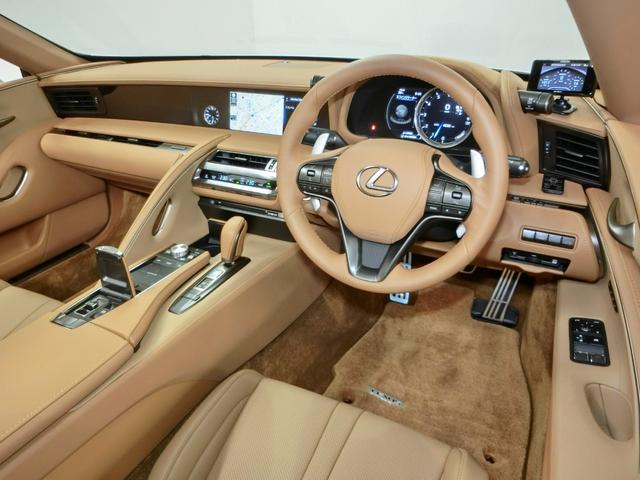 LC LC500 コンバーチブル レクサス認定中古車 ヘッドアップディスプレイ 衝突被害軽減ブレーキ レザーシート アダクティブクルーズコントロール 純正ナビゲーション バックカメラ(6枚目)