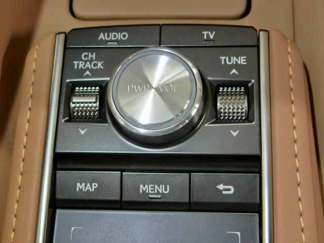LC LC500 コンバーチブル レクサス認定中古車 ヘッドアップディスプレイ 衝突被害軽減ブレーキ レザーシート アダクティブクルーズコントロール 純正ナビゲーション バックカメラ(11枚目)