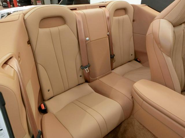 LC LC500 コンバーチブル レクサス認定中古車 ヘッドアップディスプレイ 衝突被害軽減ブレーキ レザーシート アダクティブクルーズコントロール 純正ナビゲーション バックカメラ(19枚目)