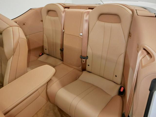 LC LC500 コンバーチブル レクサス認定中古車 ヘッドアップディスプレイ 衝突被害軽減ブレーキ レザーシート アダクティブクルーズコントロール 純正ナビゲーション バックカメラ(20枚目)