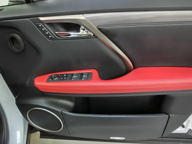 ＲＸ ＲＸ３００　Ｆスポーツ　レクサス認定中古車（ＣＰＯ）　パノラマルーフ（チルト＆アウタースライド式）ルーフレール　パノラミックビューモニター　ブラインドスポットモニター〔ＢＳＭ〕　スペアタイヤ（26枚目）