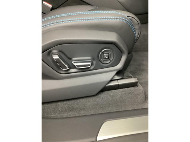 ウルス ペルフォルマンテ(9枚目)