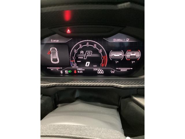 ウルス ペルフォルマンテ(11枚目)