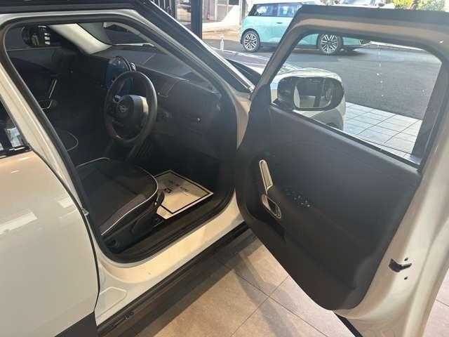ＭＩＮＩ エースマンＥ　クラシック・トリム　弊社デモカー　新車保証　純ナビ　ＥＴＣ　バックカメラ　Ａｐｐｌｅカープレイ＆アンドロイドオート　Ｃトリム（12枚目）
