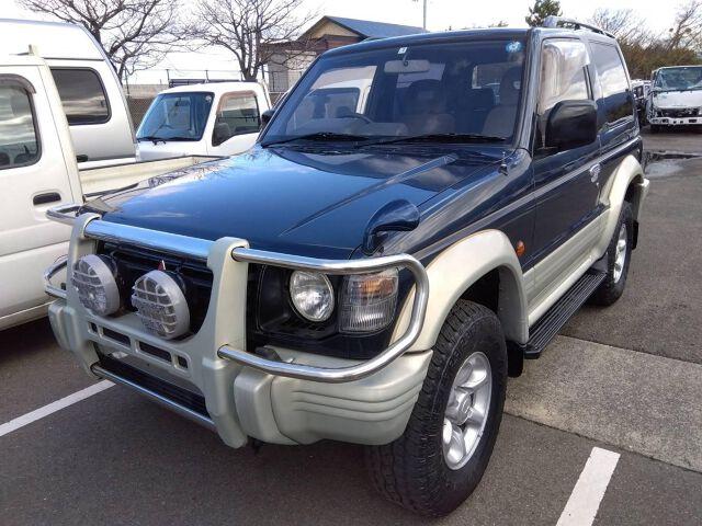 パジェロ(三菱) ＺＲ−ＩＩ　４ＷＤ 中古車画像