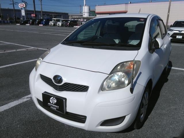 ＣＤ、ＡＣ、フロアマット、パワーウィンドウ、パワーステアリング、エアバッ