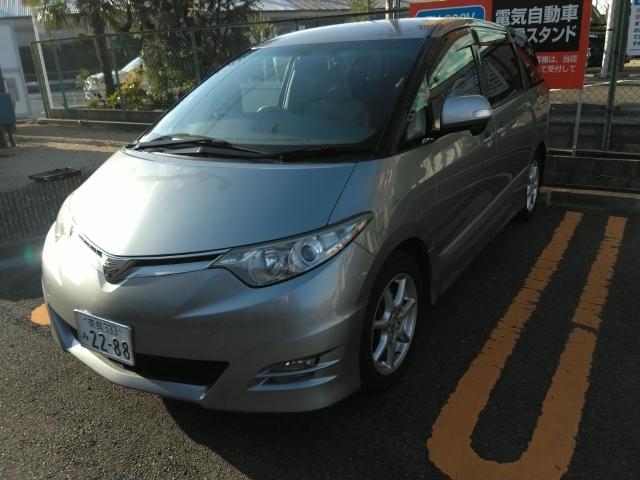 エスティマ(トヨタ) ２．４アエラス　Ｇエディション　キーレス　フルセグ　ナビ＆ＴＶ　１７アルミホイール　乗車定員７人　エアバッグ　オートマ　フル装備　ＨＩＤヘッドライト　ＥＴＣ　バックカメラ　スマートキー 中古車画像