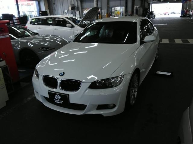 前席パワーシート、 ナビ、ＴＶ、ＣＤ、ＨＩＤ、ＡＡＣ、１８インチ、ＥＴＣ、バックカメラ、フロ