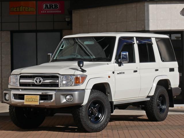 バン　走行３万キロ台　前後デフロック　オプションフォグランプ　ＹＯＫＯＨＡＭＡジオランダーＸ－ＡＴ　ブラッドレーＶ　１６インチＡＷ　純正フルセグＳＤナビ＆ＥＴＣ