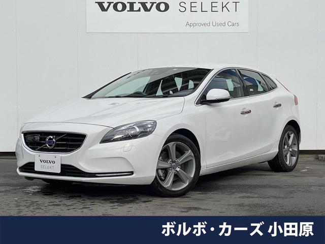 ボルボ V40