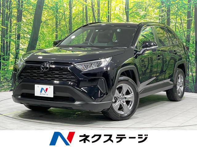 トヨタ ＲＡＶ４ Ｘ　４ＷＤ　禁煙車　寒冷地仕様　トヨタセーフティセンス　８型ディスプレイオーディオ　ＬＥＤヘッドランプ　純正１７インチアルミホイール　ＥＴＣ　Ｂｌｕｅｔｏｏｔｈ再生　オートライト　スマートキー