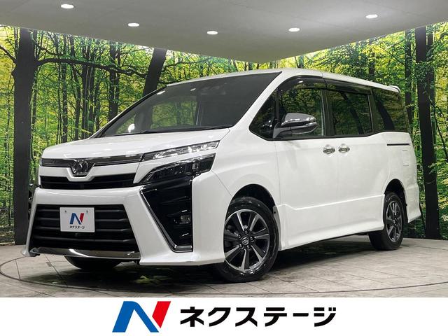 トヨタ ヴォクシー ＺＳ　煌　４ＷＤ　純正ナビ