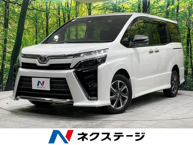 トヨタ ヴォクシー ＺＳ　煌　４ＷＤ　禁煙車　純正９型ナビ　純正１２型後席モニター　両側電動ドア　セーフティセンス　クルコン　ＬＥＤヘッド　バックカメラ　ＥＴＣ　ドラレコ　フルセグ　Ｂｌｕｅｔｏｏｔｈ再生　純正１６インチアルミ