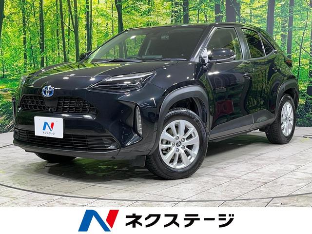 トヨタ ヤリスクロス ハイブリッドＧ　４ＷＤ　トヨタセーフティセンス　禁煙車　８型ディスプレイオーディオ　パノラミックビューモニター　レーダークルーズ　寒冷地仕様　ＥＴＣ２．０　Ｂｌｕｅｔｏｏｔｈ　ドラレコ　ハンズフリーパワーバックドア