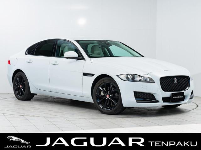 ジャガー ＸＦ プレステージ　純正１８インチＡＷ　ＭＥＲＩＤＩＡＮ　メモリ付きパワーシート　シートヒーター・クーラー　パドルシフト　ＪＡＧＵＡＲドライブコントロール　全周囲カメラ　アダプティブクルーズ　液晶メーター