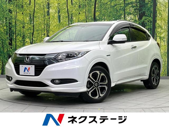 ハイブリッドＺ　衝突軽減装置　禁煙車　カロッツェリア製８型ナビ　バックカメラ　ＥＴＣ　Ｂｌｕｅｔｏｏｔｈ再生　フルセグＴＶ　シートヒーター　ハーフレザーシート　ＬＥＤヘッドライト　クルーズコントロール