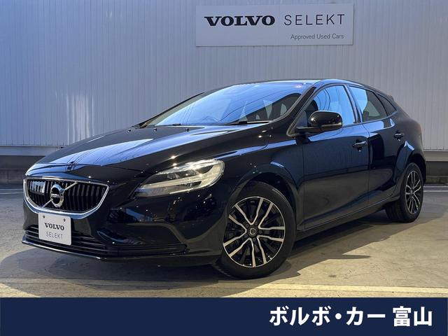 ボルボ Ｖ４０ Ｔ３　タックエディション　認定中古車　インテリセーフ　衝突被害軽減ブレーキ　アダプティブクルーズコントロール　トールハンマーヘッドライト　純正ナビゲーション　パワーシート　シートヒーター