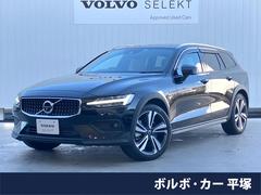 ボルボ　Ｖ６０　クロスカントリー　Ｔ５　ＡＷＤ　プロ