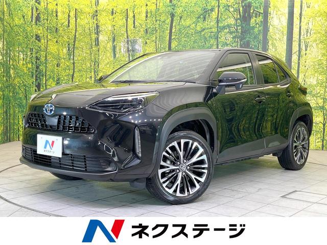 ハイブリッドＺ　純正８型ディスプレイオーディオ　バックカメラ　シートヒーター　衝突軽減　禁煙車　レーダークルコン　ＬＥＤ　ＥＴＣ　純正１８インチＡＷ　ステアリングリモコン