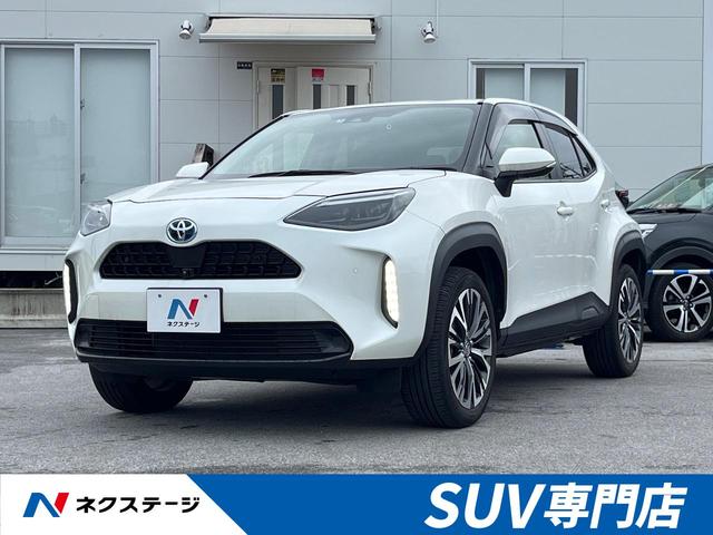 沖縄県の中古車ならヤリスクロス ハイブリッドＺ　禁煙車　純正８インチディスプレイオーディオ　全周囲カメラ　パワーバックドア　衝突軽減装置　レーダークルーズコントロール　オートマチックハイビーム　クリアランスソナー　ＬＥＤヘッドライト