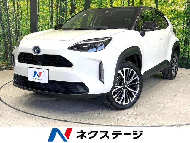 トヨタ ヤリスクロス ハイブリッドＺ　純正８型ナビ　セーフティセンス　全周囲カメラ