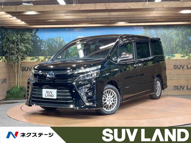 トヨタ ヴォクシー ハイブリッドＺＳ　煌　純正１０型ナビ　純正後席モニター