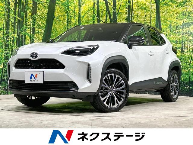 トヨタ ヤリスクロス Ｚ　禁煙車　純正ナビ付ディスプレイオーディオ　パノラミックビューモニター　セーフティセンス　レーダークルーズ　ＬＥＤヘッド　パワーシート　シートヒーター　ハーフレザーシート　ＥＴＣ　スマートキー