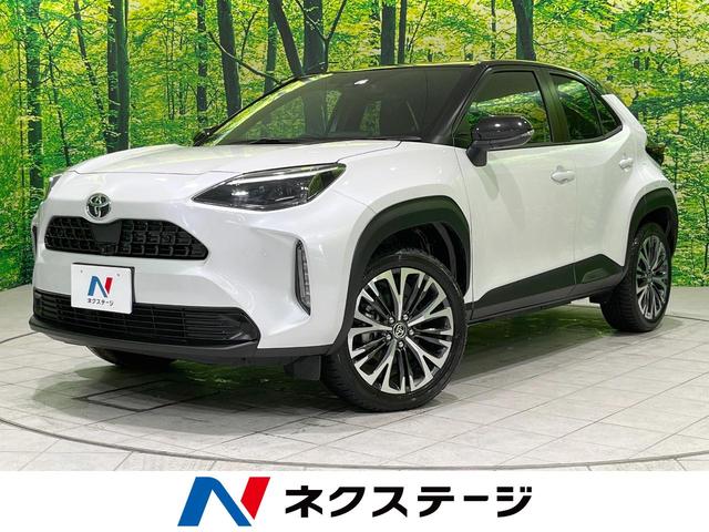 トヨタ ヤリスクロス Ｚ　４ＷＤ　８型ディスプレイオーディオ　パノラミックビューモニター　セーフティセンス　レーダークルーズ　Ｂｌｕｅｔｏｏｔｈ再生　ＥＴＣ　ＬＥＤヘッド＆フォグランプ　シートヒーター　パワーシート