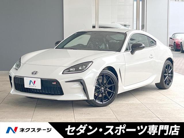 トヨタ ＧＲ８６ ＲＺ　登録済未使用車　６ＭＴ　アイサイトコアテクノロジー　ブラインドスポット　ＬＥＤヘッドライト　純正１８インチアルミ　ハイビームアシスト　オートライト　ハーフレザーシート　シートヒーター　アルミペダル