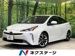 トヨタ　プリウス　Ｓツーリングセレクション　禁煙車　純正９型ナビ　衝突軽減装置