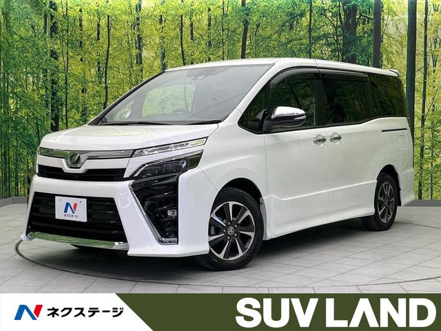 トヨタ ヴォクシー ＺＳ　煌ＩＩ　フリップダウンモニター　両側パワスラ　衝突軽減装置　禁煙車　純正９型ナビ　バックカメラ　Ｂｌｕｅｔｏｏｔｈ　フルセグ　ＬＥＤヘッドライト　ＬＥＤフロントフォグランプ　クルーズコントロール　オートライト