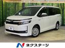 ハイブリッドＶ　禁煙車　１０インチナビ　フリップダウンモニター　両側電動スライド　クルーズコントロール　前席シートヒーター　純正１５インチアルミ　ＬＥＤヘッドライト　オートライト　フォグライト　ＥＴＣ　バックカメラ(1枚目)