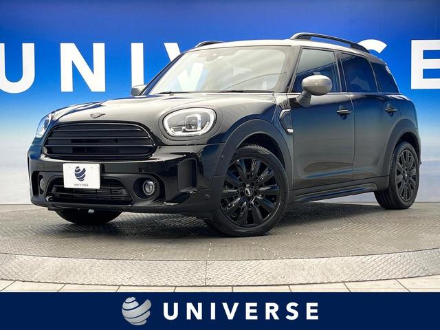 ＭＩＮＩ ＭＩＮＩ クーパーＤ　クロスオーバー・シャドー・エディション　後期　ブラック合皮シート　シートヒーター　ＡｐｐｌｅＣａｒＰｌａｙ　バックカメラ　ドライビングアシストＰＫＧ　ピアノブラックエクステリア　ＬＥＤヘッド　コンフォートアクセス　純正１８インチＡＷ　禁煙車