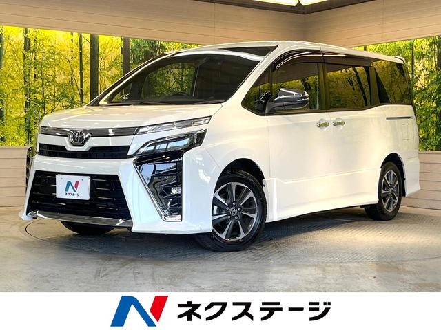 トヨタ ヴォクシー ＺＳ　煌ＩＩＩ　純正１０型ナビ　バックカメラ