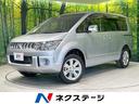 Ｄ　プレミアム　４ＷＤ　純正ナビ　バックカメラ　両側電動スライドドア　クルーズコントロール　電動リアゲート　パワーシート　シートヒーター　ＥＴＣ　フルセグ　Ｂｌｕｅｔｏｏｔｈ　革巻きステアリング　８人乗り　禁煙(1枚目)