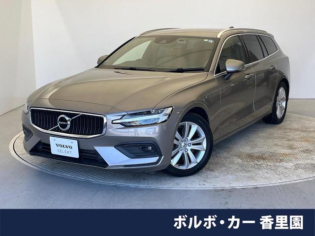 ボルボ Ｖ６０ Ｔ５　モメンタム　認定中古車　禁煙車　メモリー機能付きパワーシート　シートヒーター　純正９インチナビ　バックカメラ　Ｂｌｕｅｔｏｏｔｈ　ルーフレール　Ａｐｐｌｅ　Ｃａｒ　Ｐｌａｙ　ＣＤ　フルセグＴＶ　ＥＴＣ