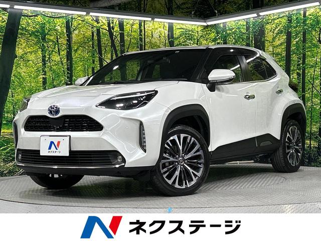ハイブリッドＺ　４ＷＤ　８型ディスプレイオーディオ　パノラミックビューモニター　トヨタセーフティセンス　レーダークルーズコントロール　シートヒーター　ステアリングヒーター　ＬＥＤヘッドライト　ダウンヒルアシスト