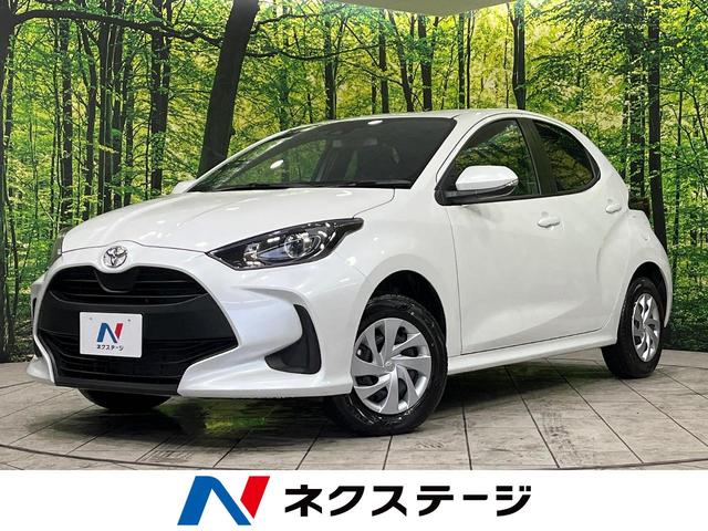 トヨタ ヤリス Ｘ　４ＷＤ　禁煙車　セーフティセンス