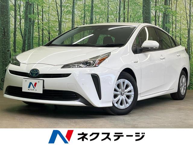 Ｓ　純正ナビ　バックカメラ　禁煙車　ＬＥＤヘッドライト　Ｂｌｕｅｔｏｏｔｈ接続可　トヨタセーフティセンス　レーダークルーズ　衝突軽減　車線逸脱防止　クリアランスソナー　本革巻きステアリング