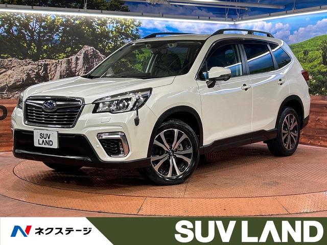 プレミアム　サンルーフ　純正ナビ　レーダークルーズコントロール　禁煙車　フロント＆サイドカメラ　パワーバックドア　ブラックレザーシート　全席シートヒーター　ステアリングヒーター　Ｂｌｕｅｔｏｏｔｈ接続