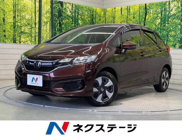Ｆ　純正ＳＤナビ　バックカメラ　衝突被害軽減システム　レーダークルーズコントロール　禁煙車　スマートキー　ビルトインＥＴＣ　オートエアコン　Ｂｌｕｅｔｏｏｔｈ　ＣＤ　ＤＶＤ再生　フルセグ　電動格納ミラー
