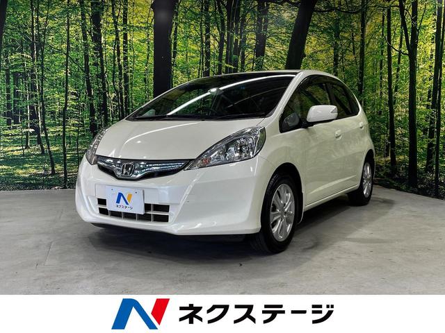 ナビプレミアムセレクション　ＨＤＤナビ　バックカメラ　禁煙車　ビルトインＥＴＣ　クルコン　シートヒーター　寒冷地仕様　オートライト　オートエアコン　純正１５インチアルミ　ＣＤ　ＤＶＤ再生　パドルシフト