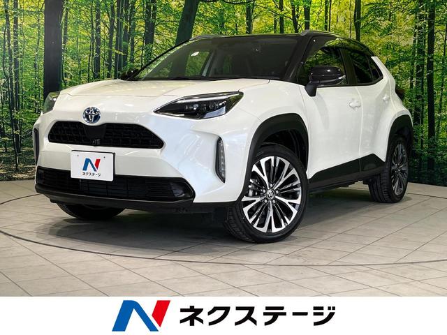 ヤリスクロス ハイブリッドＺ　４ＷＤ　純正８型ディスプレイオーディオ　全周囲カメラ　衝突軽減　レーダークルーズ　電動リアゲート　Ｂｌｕｅｔｏｏｔｈ　ＥＴＣ　ドラレコ　シートヒーター　ステアリングヒーター　ＬＥＤヘッド　オートライト（1枚目）