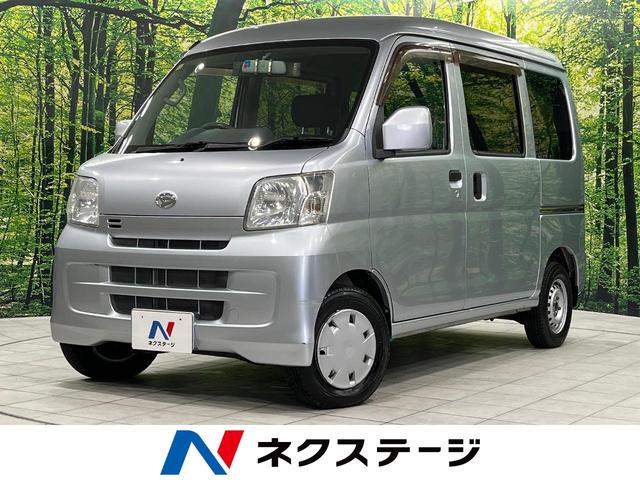 ハイゼットカーゴ(ダイハツ) クルーズ 4WD 5MT車 禁煙車 CD再生 エアコン 電動格納ミラー プライバシーガラス 盗難防止装置 ドアバイザー 両側スライドドア パワーステアリング ABS 衝突安全ボディ 中古車画像