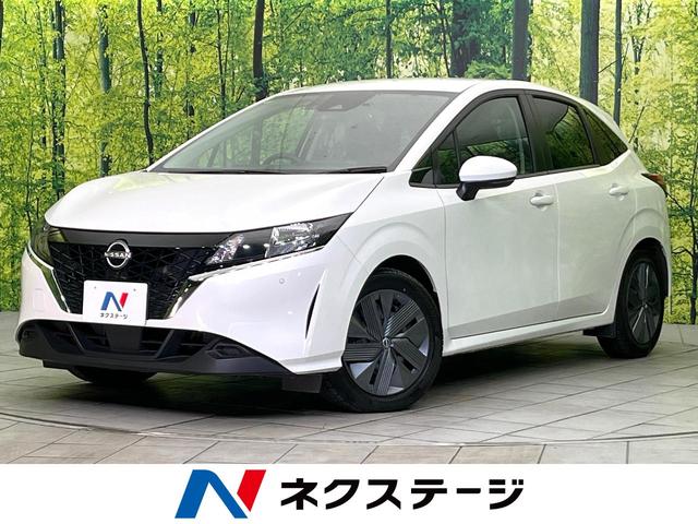 ノート(日産) Ｘ　ＦＯＵＲ　４ＷＤ　禁煙車　純正９型ＤＡ　Ｂｌｕｅｔｏｏｔｈ再生　衝突軽減装置　コーナーセンサー　シートヒーター　ステアリングヒーター／スイッチ　オートライト　オートエアコン　ドラレコ　スマートキー　ＥＴＣ 中古車画像