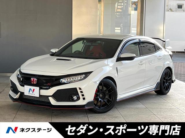 シビック　愛知県 センタートリプルマフラー　ラックススエード／メッシュコンビスポーツシート