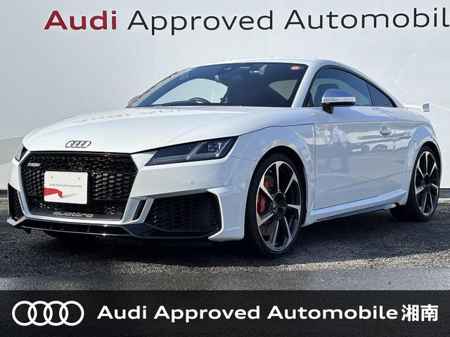 アウディ TT RSクーペ