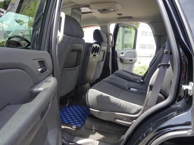 シボレータホ 　ＬＳ　４ＷＤ　ディーラー車　純２０ＡＷ　ギブソンマフラー　９人乗（49枚目）