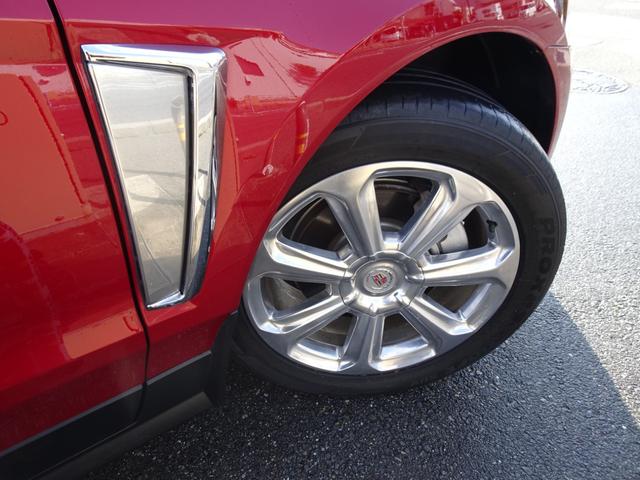 キャデラックSRXクロスオーバー プレミアム 4WD 後期モデル ディーラー車 ブラックレザー 純正20AW(6枚目)